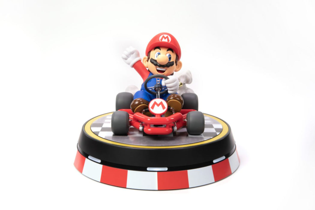Super Mario - Mario Kart PVC Statue (Collectors Edition)