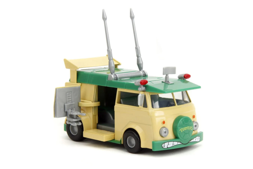 Hollywood Rides - TMNT Party Wagon 1:32 Media 1 of 7