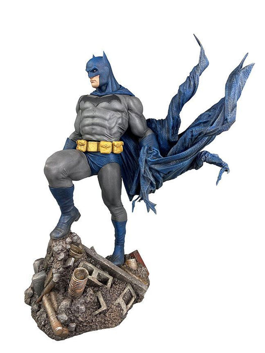 Batman - Batman Defiant PVC Statue