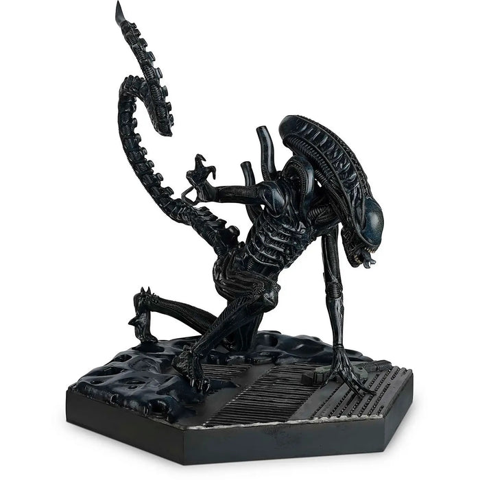 Alien - Alien Xenomorph Warrior Mega Figure